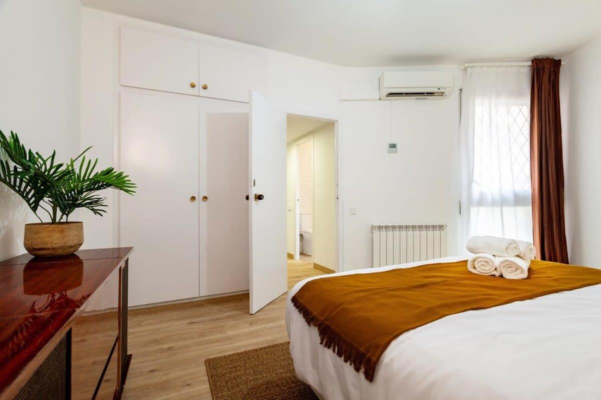 Exclusive Huge 4 Double Bedroom City Center Barcelone Extérieur photo