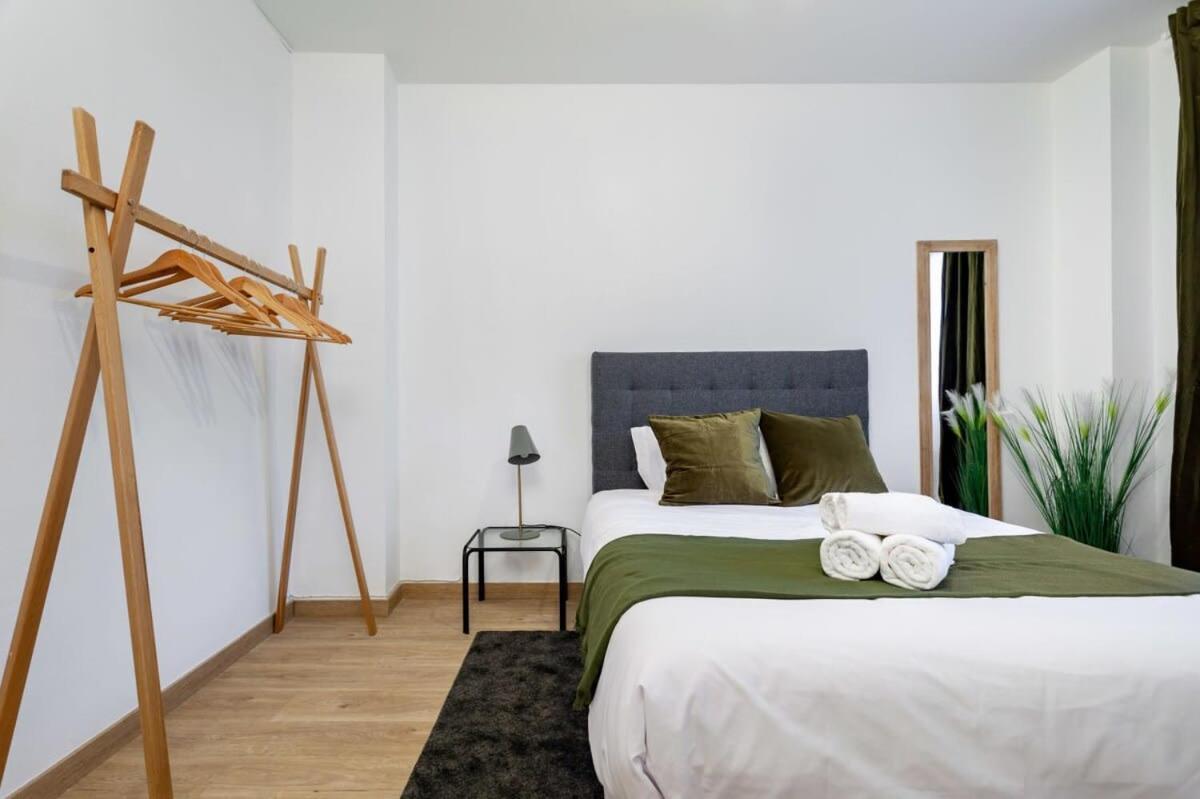 Exclusive Huge 4 Double Bedroom City Center Barcelone Extérieur photo