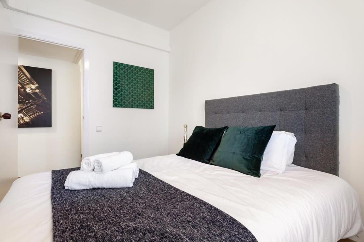 Exclusive Huge 4 Double Bedroom City Center Barcelone Extérieur photo